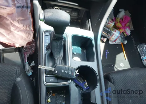 2016 Kia Optima Lx z USA, uszkodzony, nr VIN 5XXGT4L37GG026140